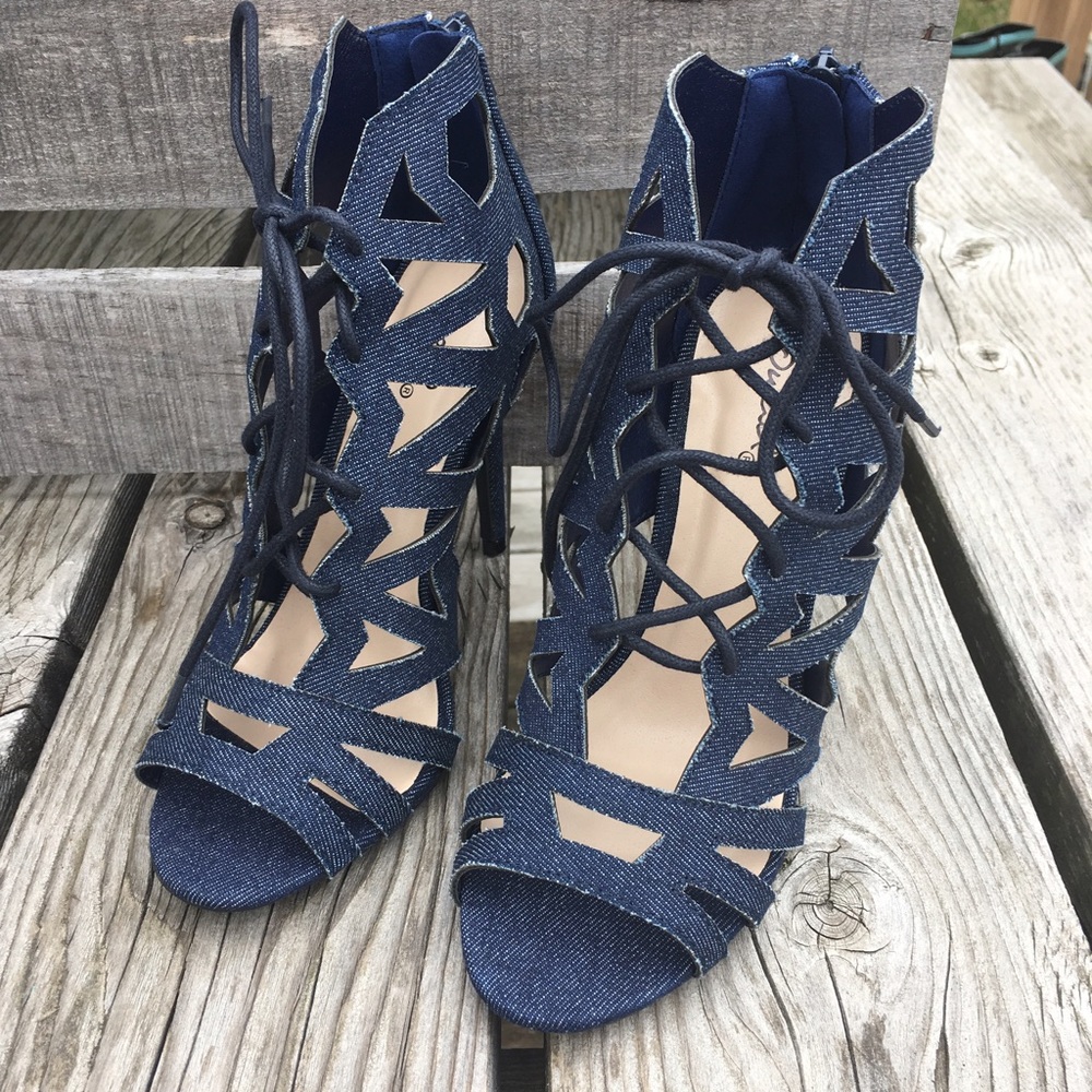 Qupid Sz 6 Blue Denim Lace-Up Heeled Sandals! NEW! - Picture 3 of 9